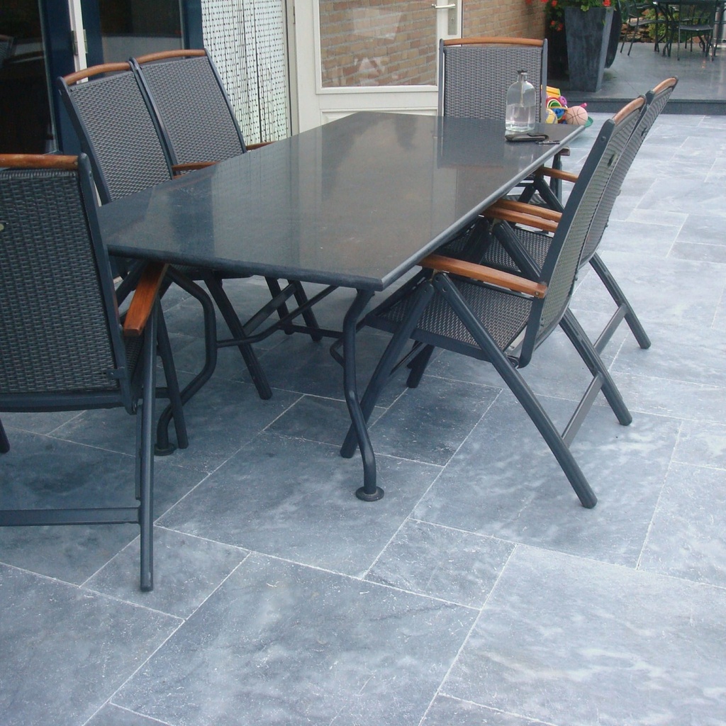 sky-blue-marmer-terrastegel-kleine-roman-set-3-cm-model-b-getrommeld-3.jpg