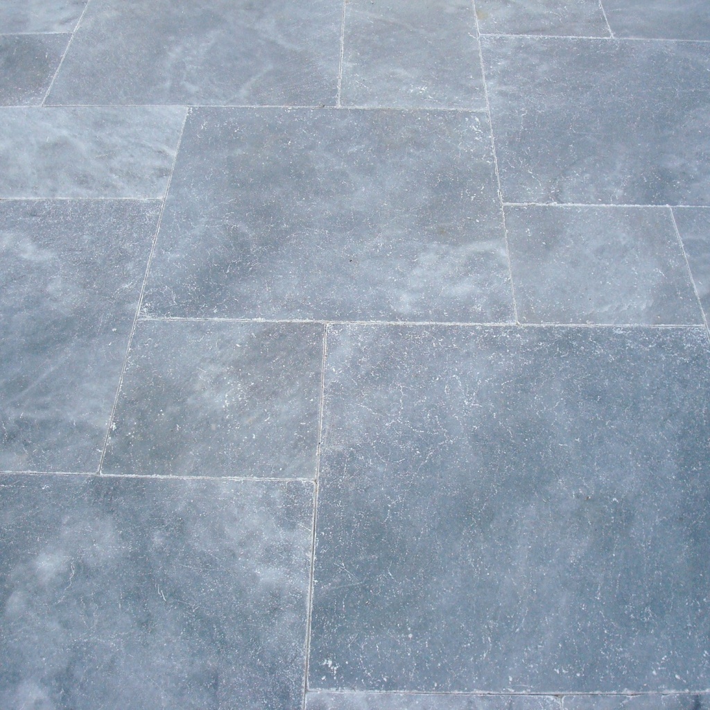sky-blue-marmer-terrastegel-kleine-roman-set-3-cm-model-b-getrommeld-6.jpg