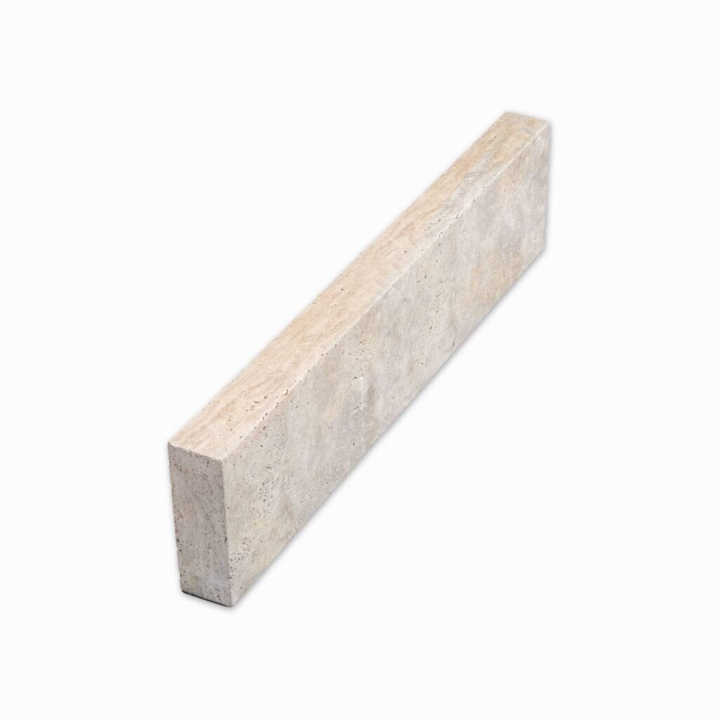 Classic travertin randsteen 20 x 100 x 6 cm opsluitband model a getrommeld