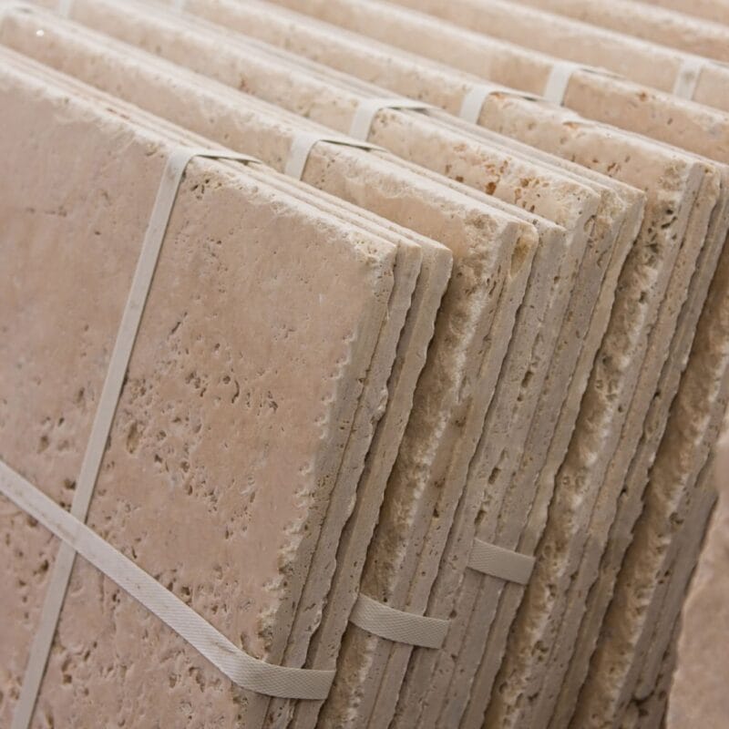 Natuursteen Vloeren: Tijdloze Elegantie voor Binnen en Buiten