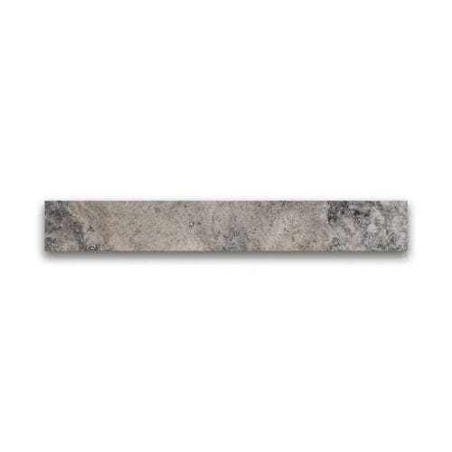 Silver travertin vloertegel 8 x 40.6 x 1.2 cm plint model a getrommeld